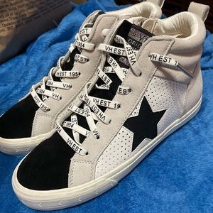 Vintage Havana Lester High Top Sneaker size 9